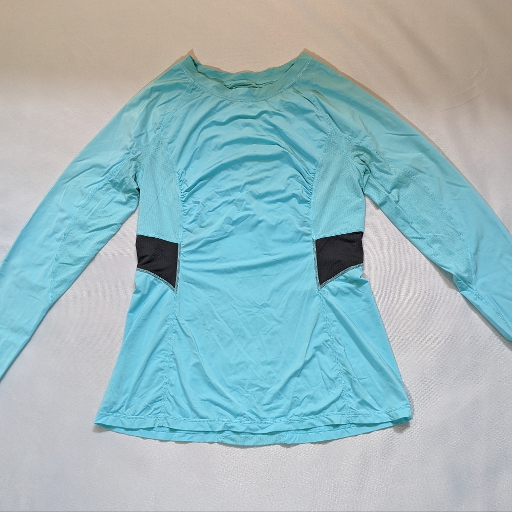 Lululemon Sunblocker Long Sleeve Top Size 6